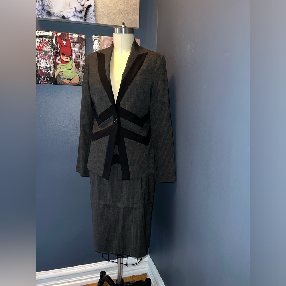 BCBGMAXAZRIA two-piece women’s gray and black striped  skirt suit